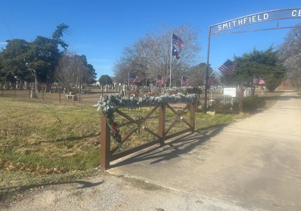 67ae5cbcdec02_Event Wreaths across America